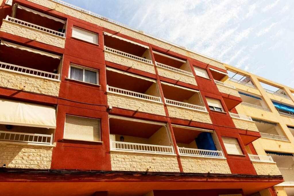 Apartamento Pink Maritimo Torrevieja Dış mekan fotoğraf