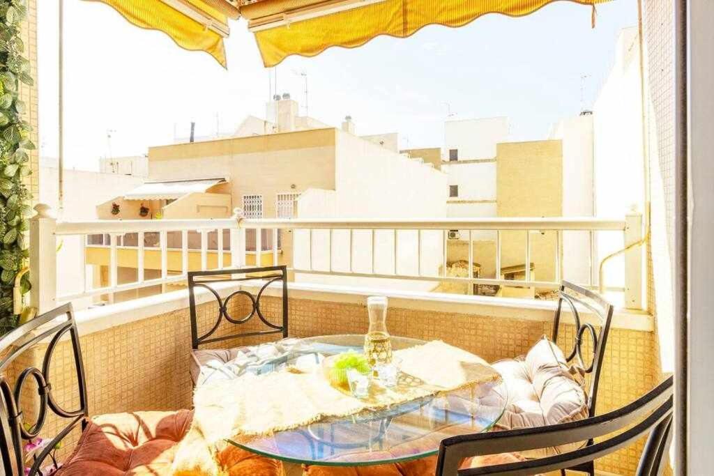 Apartamento Pink Maritimo Torrevieja Dış mekan fotoğraf